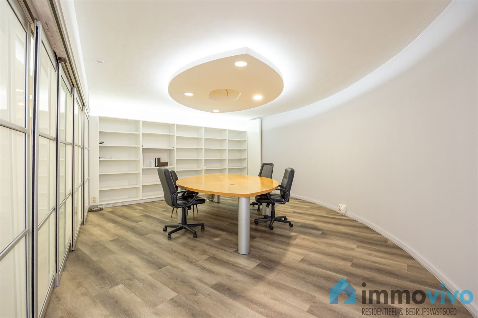 Plateau kantoren van 476 m², deels verhuurd op interessante locatie foto 9