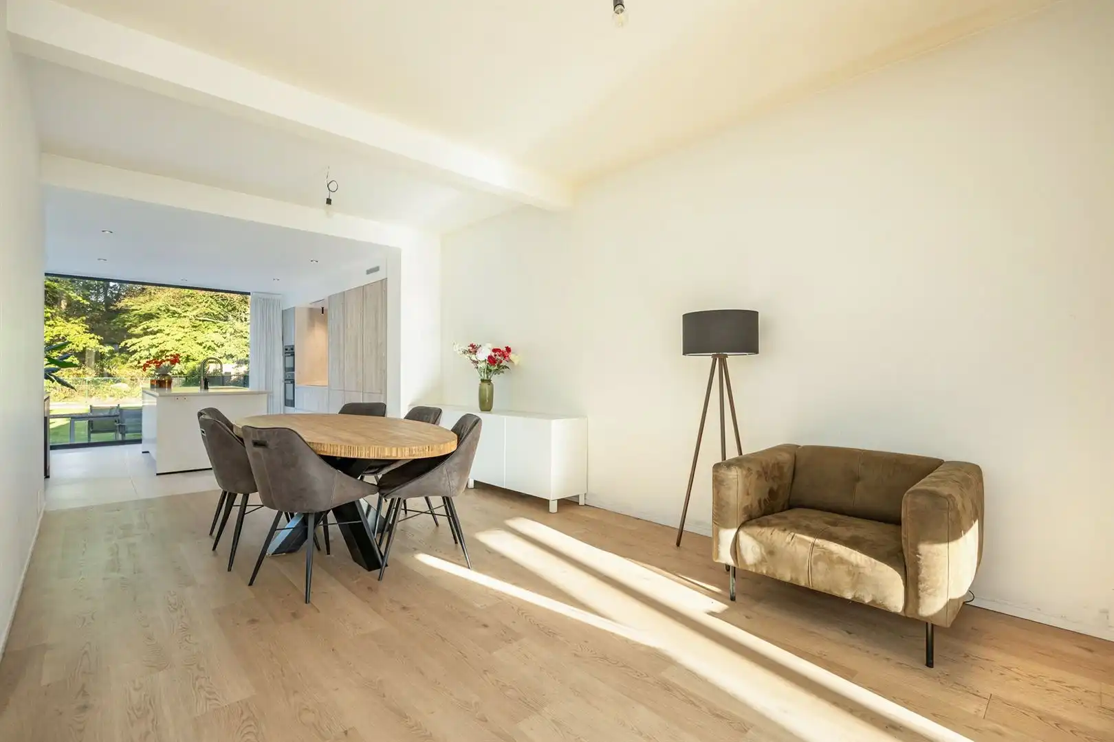 Luxueus en energetisch gerenoveerde Art-Déco woning foto 9