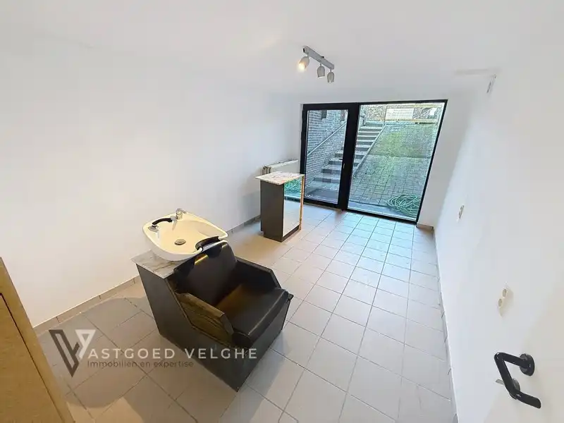 🌿 Goed onderhouden woning met 4 slaapkamers, grote garagebox/werkplaats & energiezuinige voorzieningen in Uikhoven foto 31