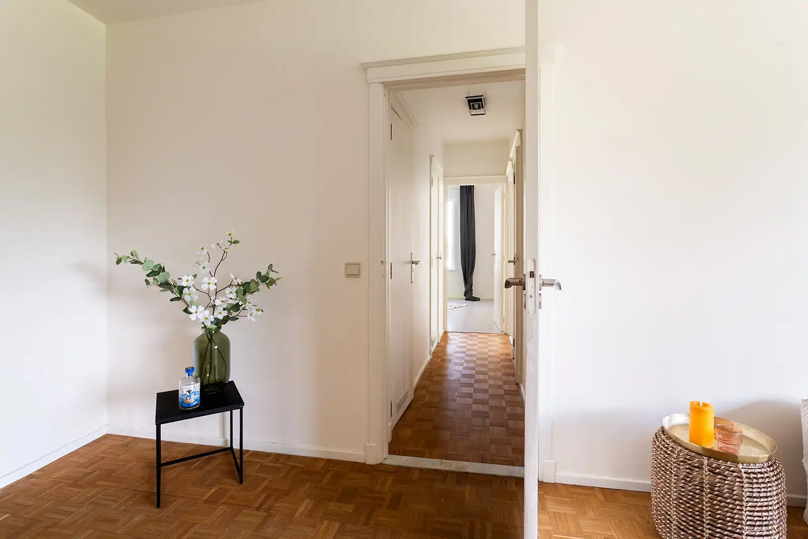 Ruim appartement met 4 slaapkamers, 2 badkamers en terras foto 16