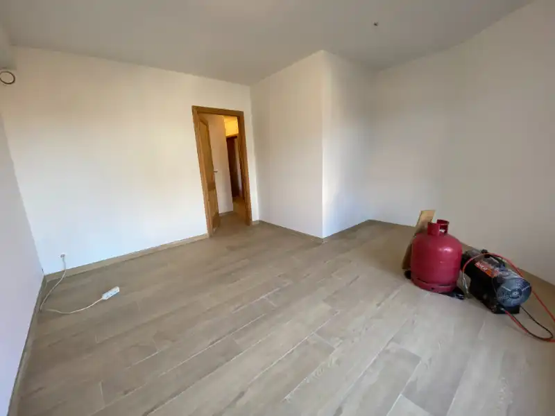 GROOT GV APPARTEMENT (+-117m²) (!!! reg. rechten van toepassing/GEEN BTW!!!)  +autostp + tuin en buitenberging foto 20