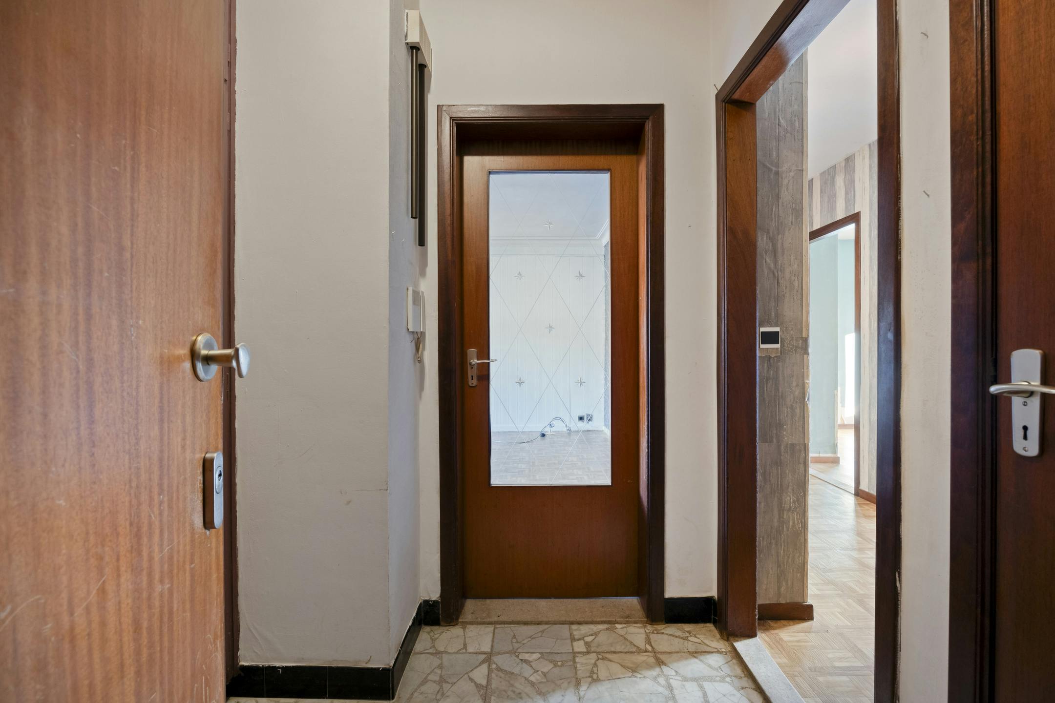 Startersappartement met 2 slaapkamers en garage in Boom foto 3