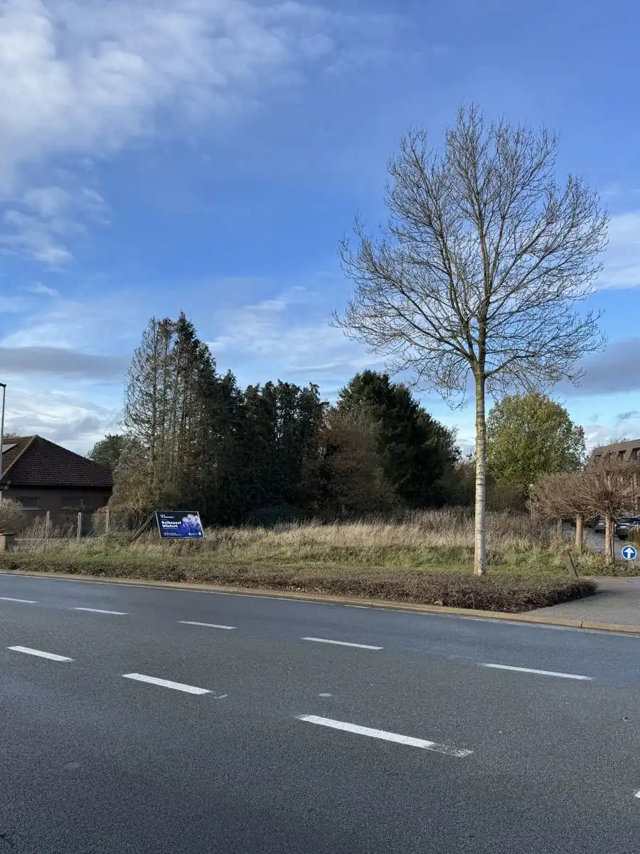 Mooi groot bouwperceel, ca. 1555 m², gelegen naast WZC Nethehof foto 8