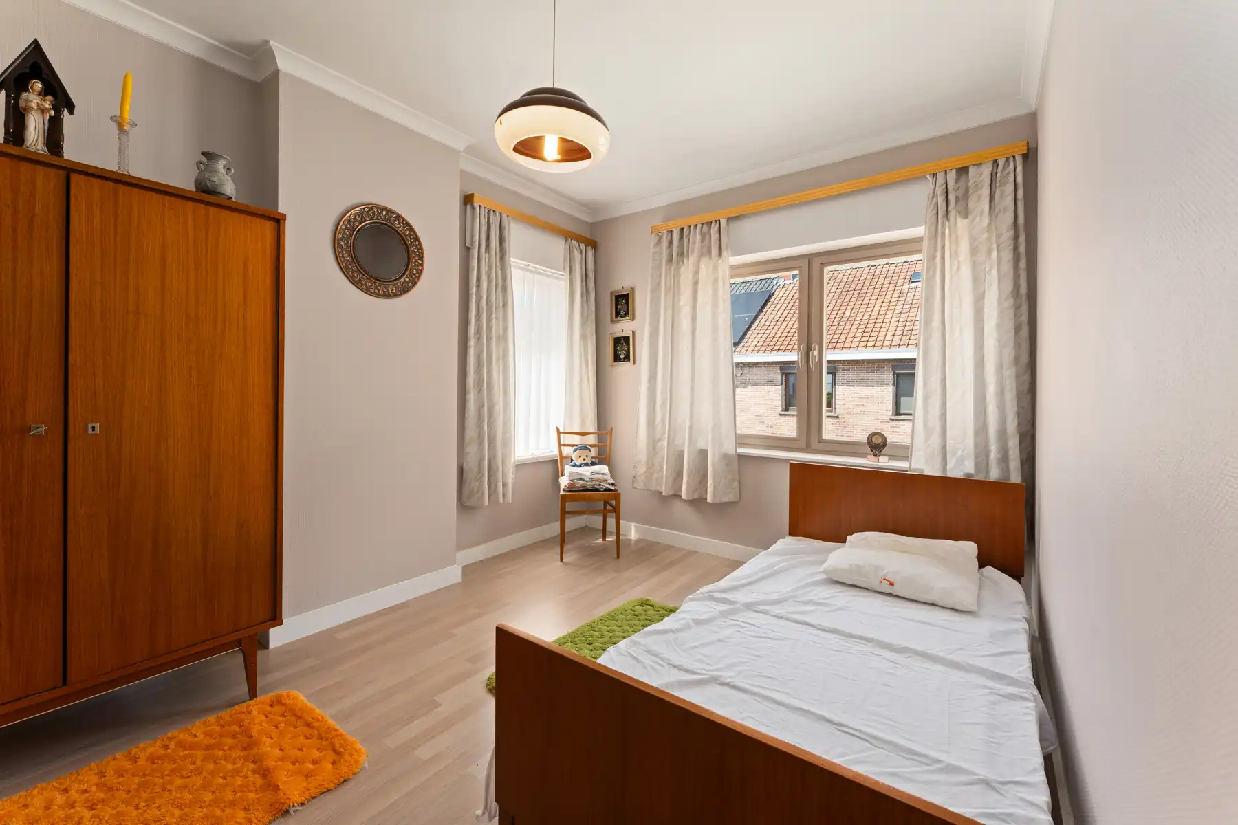 Ruime woning met diepe tuin in het centrum van Tielt  foto 17