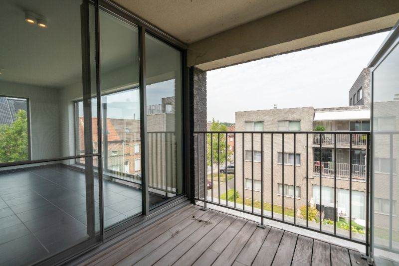 Ruim appartement - ondergrondse staanplaats inclusief!!! foto 7