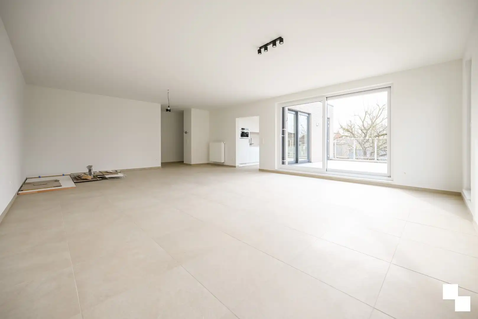 Energiezuinig penthouse met zonneterras te Izegem foto 6