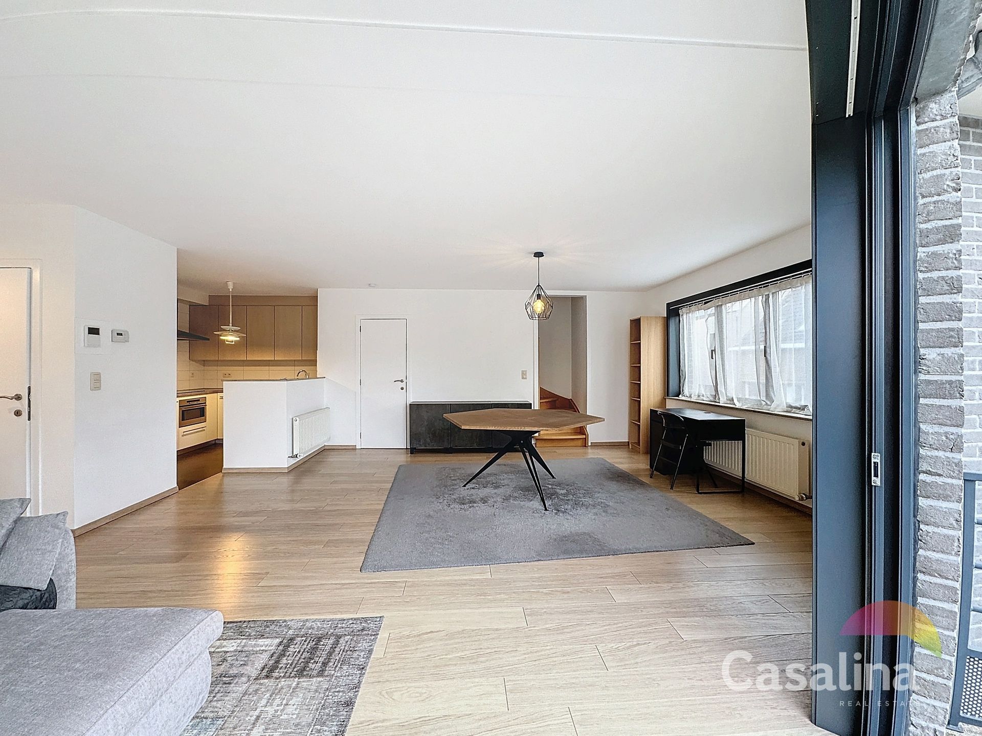 Moderne duplex 95m² met terras, parking en kelder foto 5