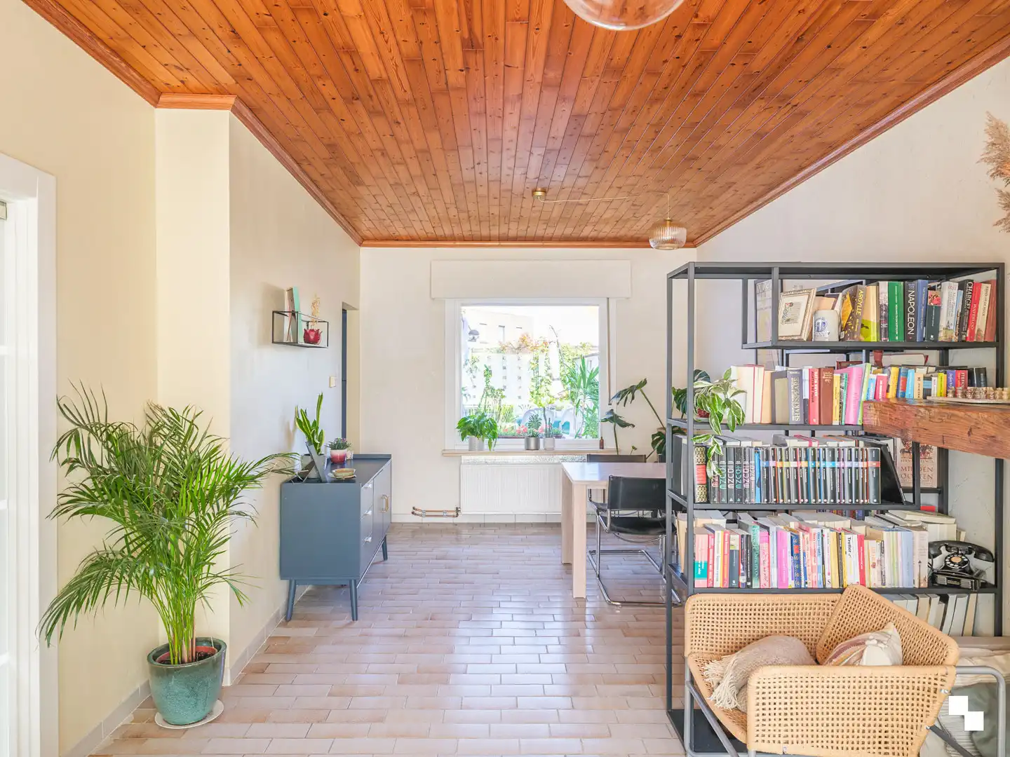 Te renoveren woning te koop in Merelbeke-Melle foto 5