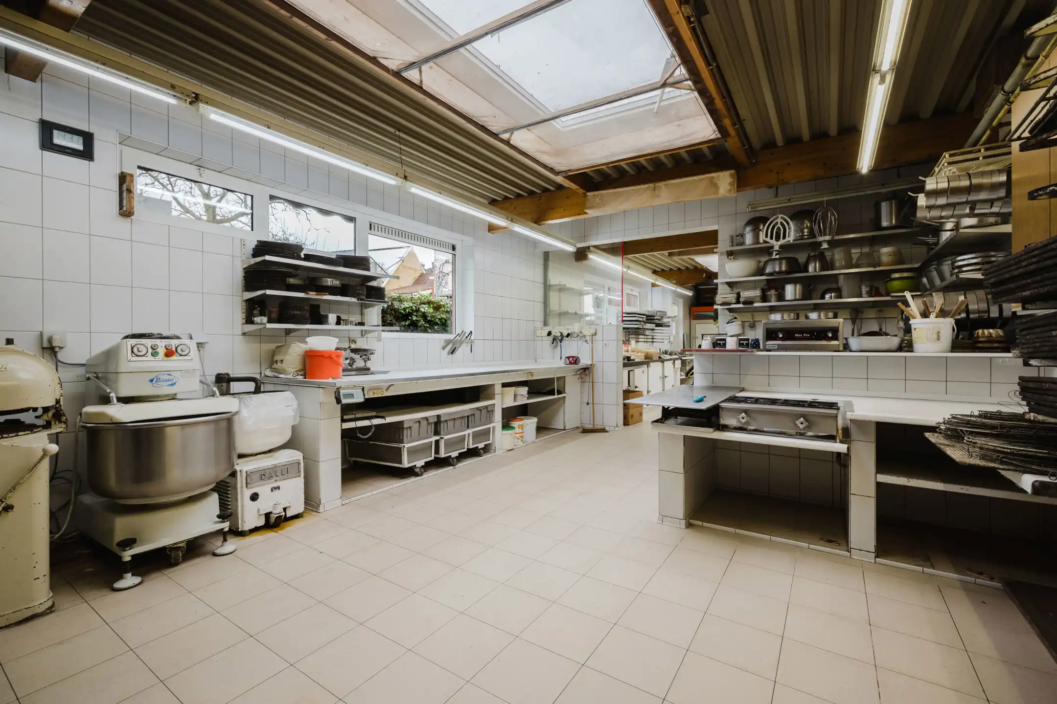 Woning met commerciële ruimte op top ligging in Deerlijk foto 23