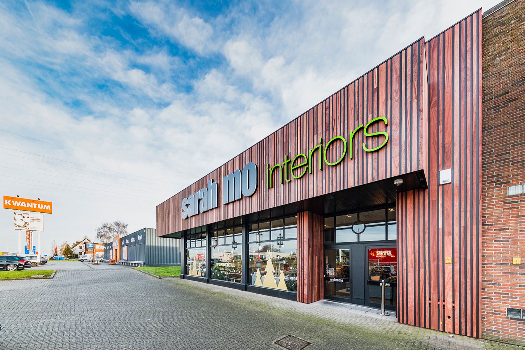 Baanwinkel (1.177 m²) op A12 te huur foto 3