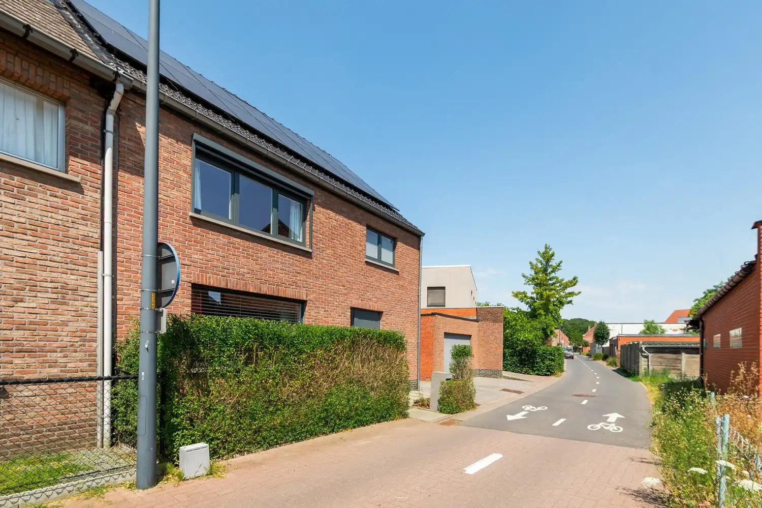 Gerenoveerde HOB met 3 slpkrs, aparte garage en leuke tuin in centrum van Rijmenam foto 26