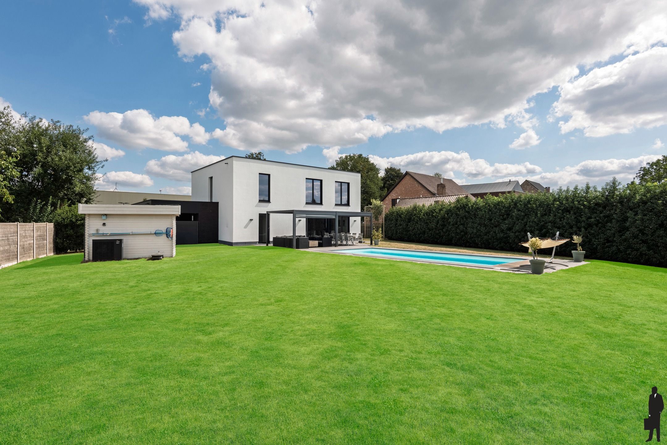 Villa met 4slks, 2bdks en verwarmd zwembad op 1200 m² foto 23