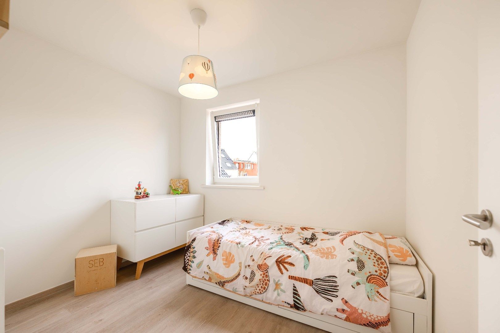 INSTAPKLARE GEZINSWONING MET 3 SLPKS | GARAGE | TUIN foto 11