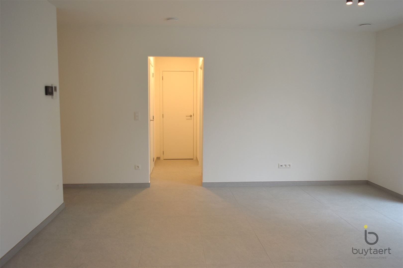 Gelijkvloers appartement met 1 Slaapkamer te Zoersel. foto 8