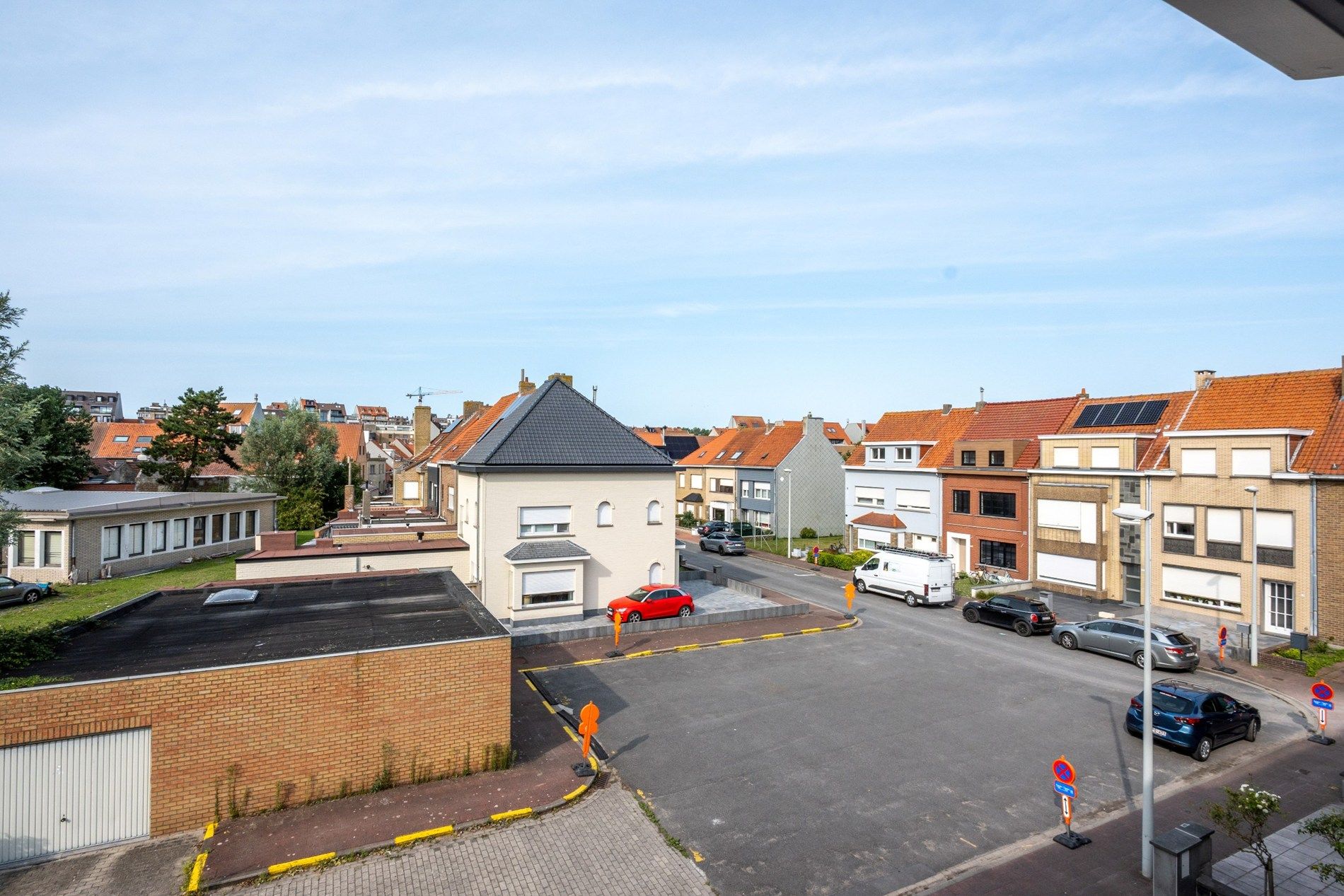 Mooi vernieuwd appartement te Heist. Parking mogelijk! foto 7