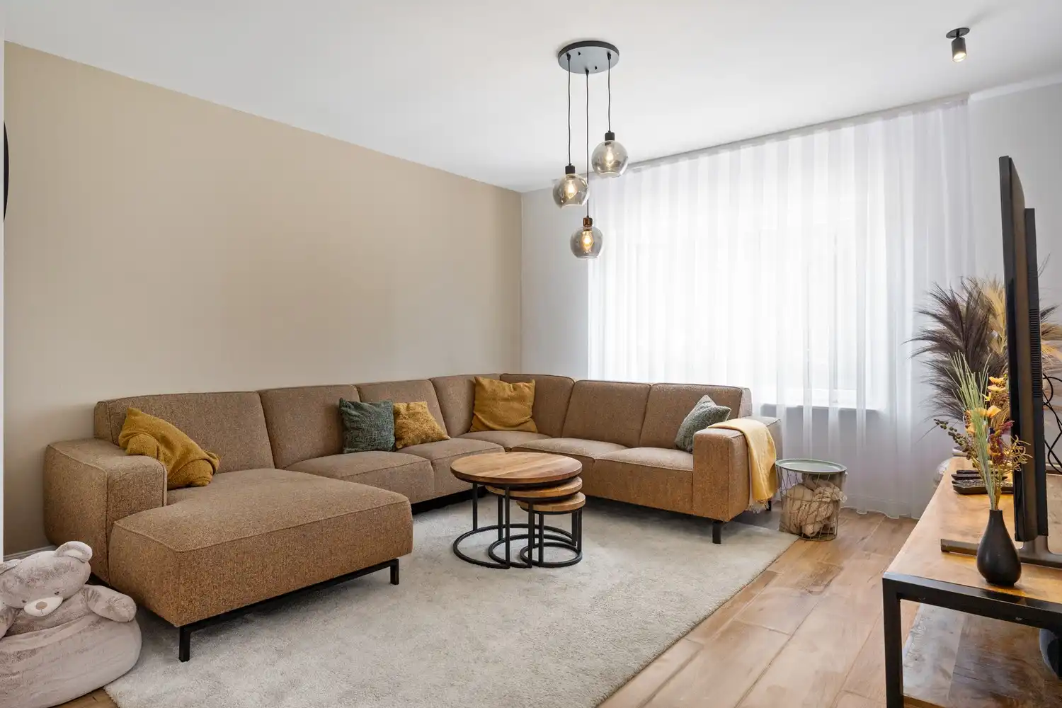 Recent gerenoveerde woning met 4 slpkrs en tuin foto 3