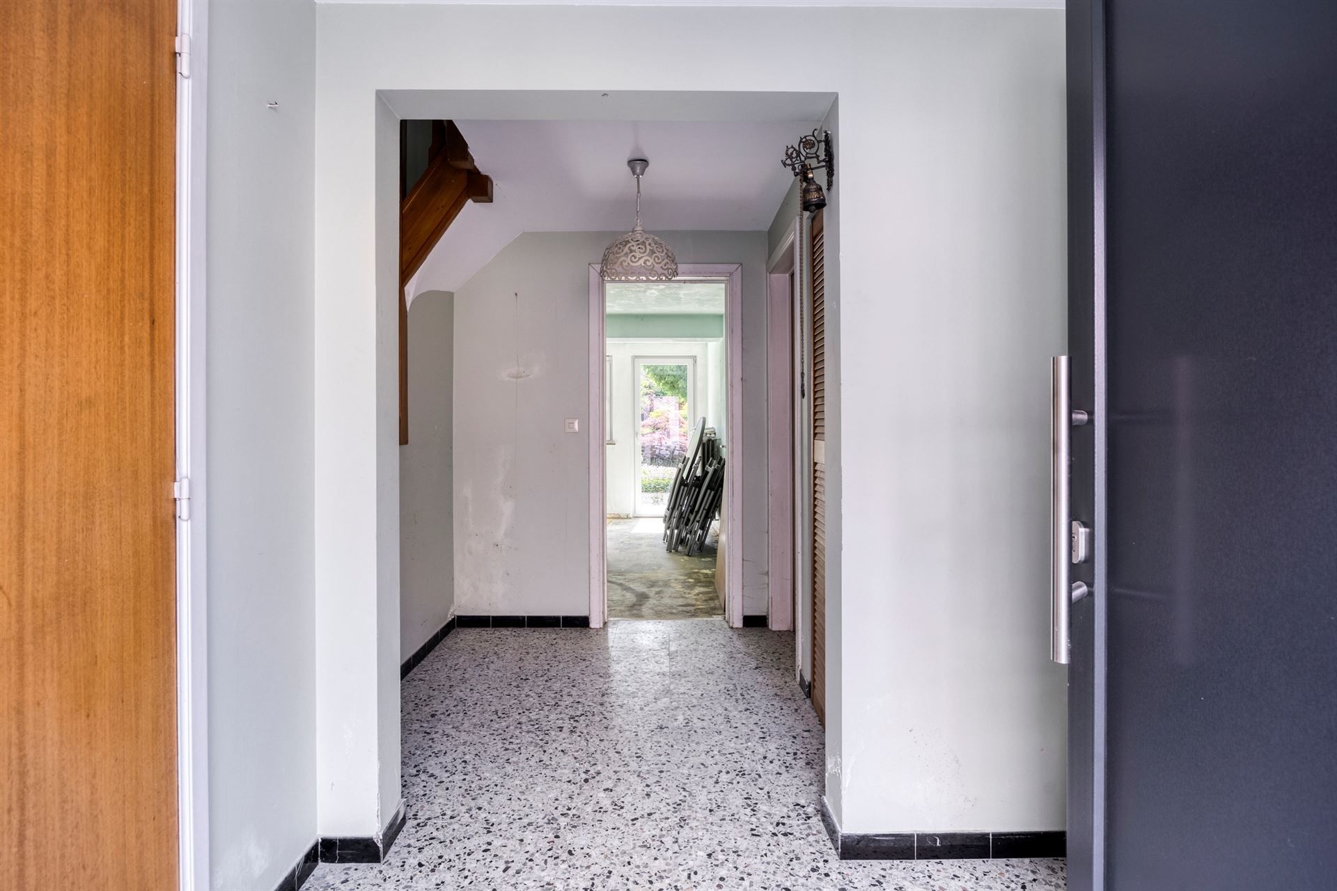 Mooie stadswoning met veel potentieel in centrum met tuin foto 4