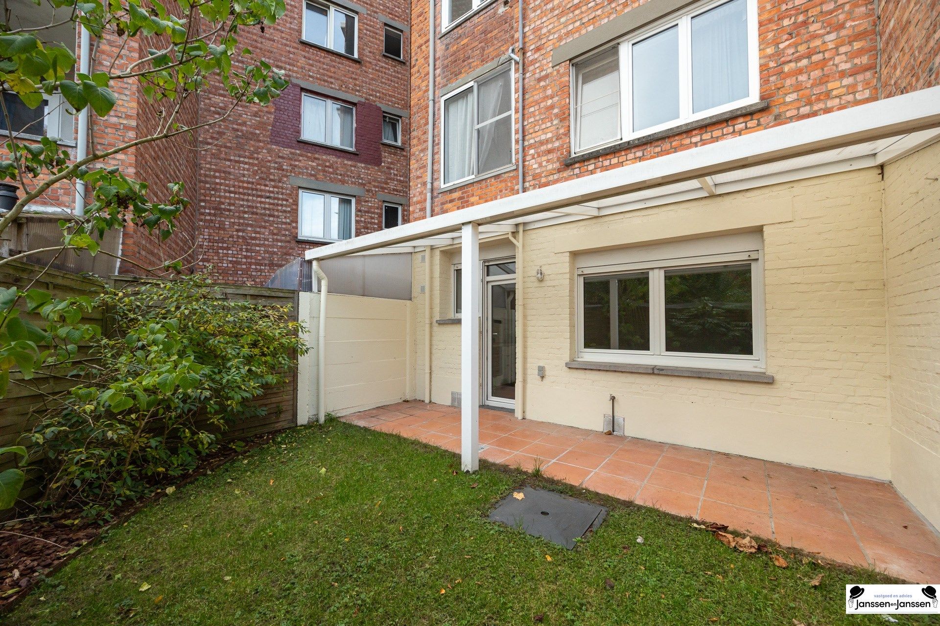 Instapklaar 1-slpk app met zuidgerichte tuin - Deurne zuid foto 2