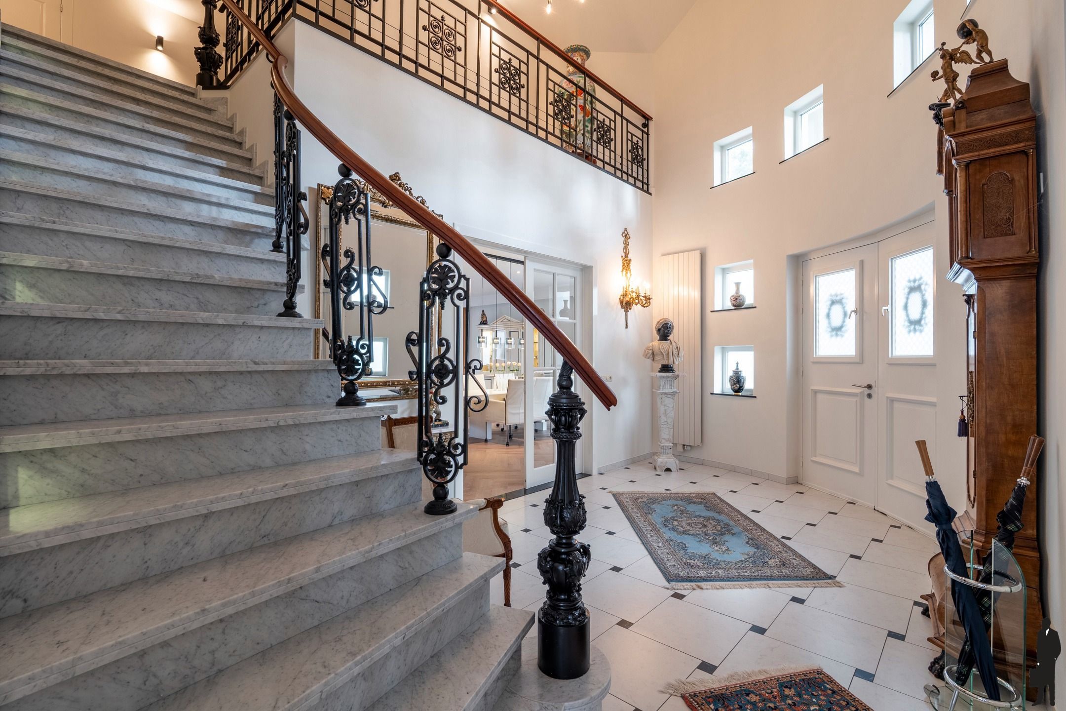 Exclusieve, uitzonderlijk statige villa-Arendsnest in groen foto 4