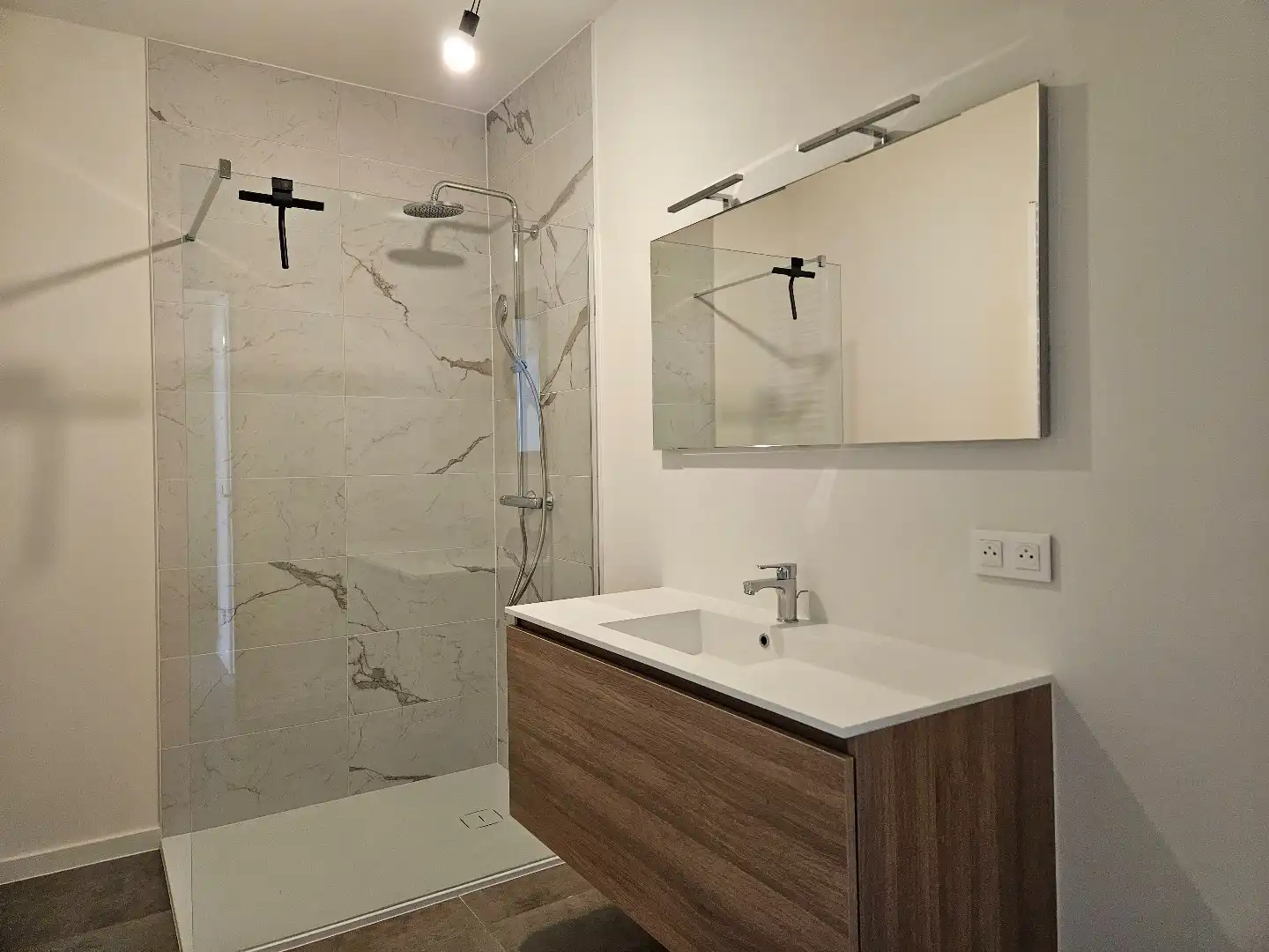 Nieuwbouwappartement met 2 slaapkamers in het centrum van Mol! foto 8