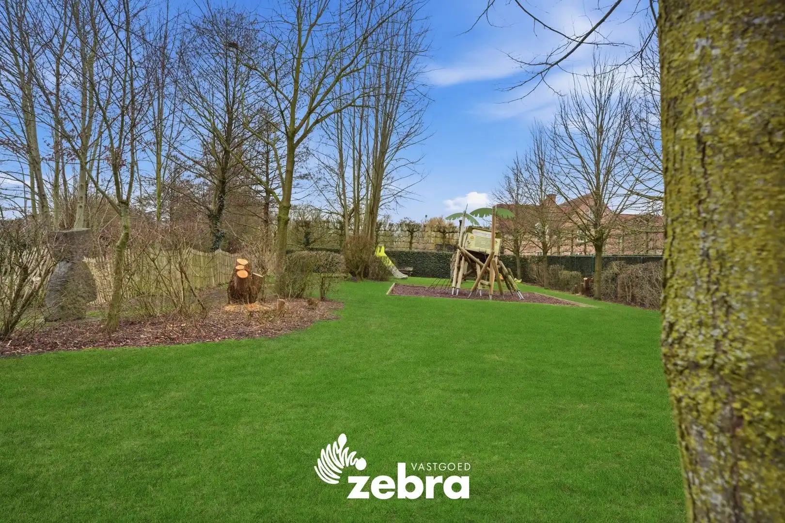 Gerenoveerde halfopen bebouwing in hartje Rumbeke! foto 18