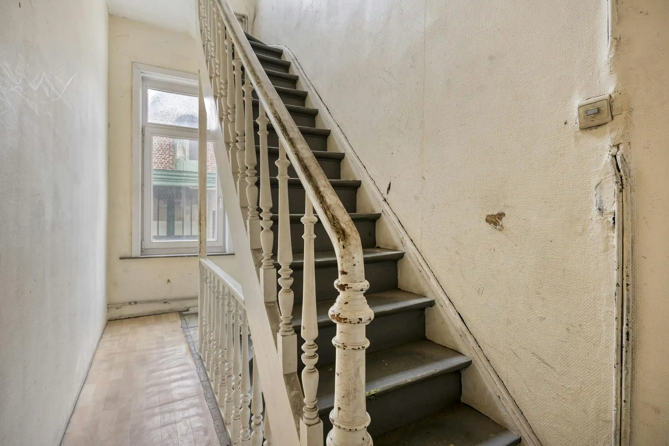 Opbrengsteigendom met renovatiepotentieel in Anderlecht foto 30