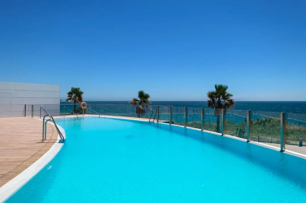 Exclusief frontline beach appartement in Estepona – wonen in pure luxe met spectaculair zeezicht! foto 20