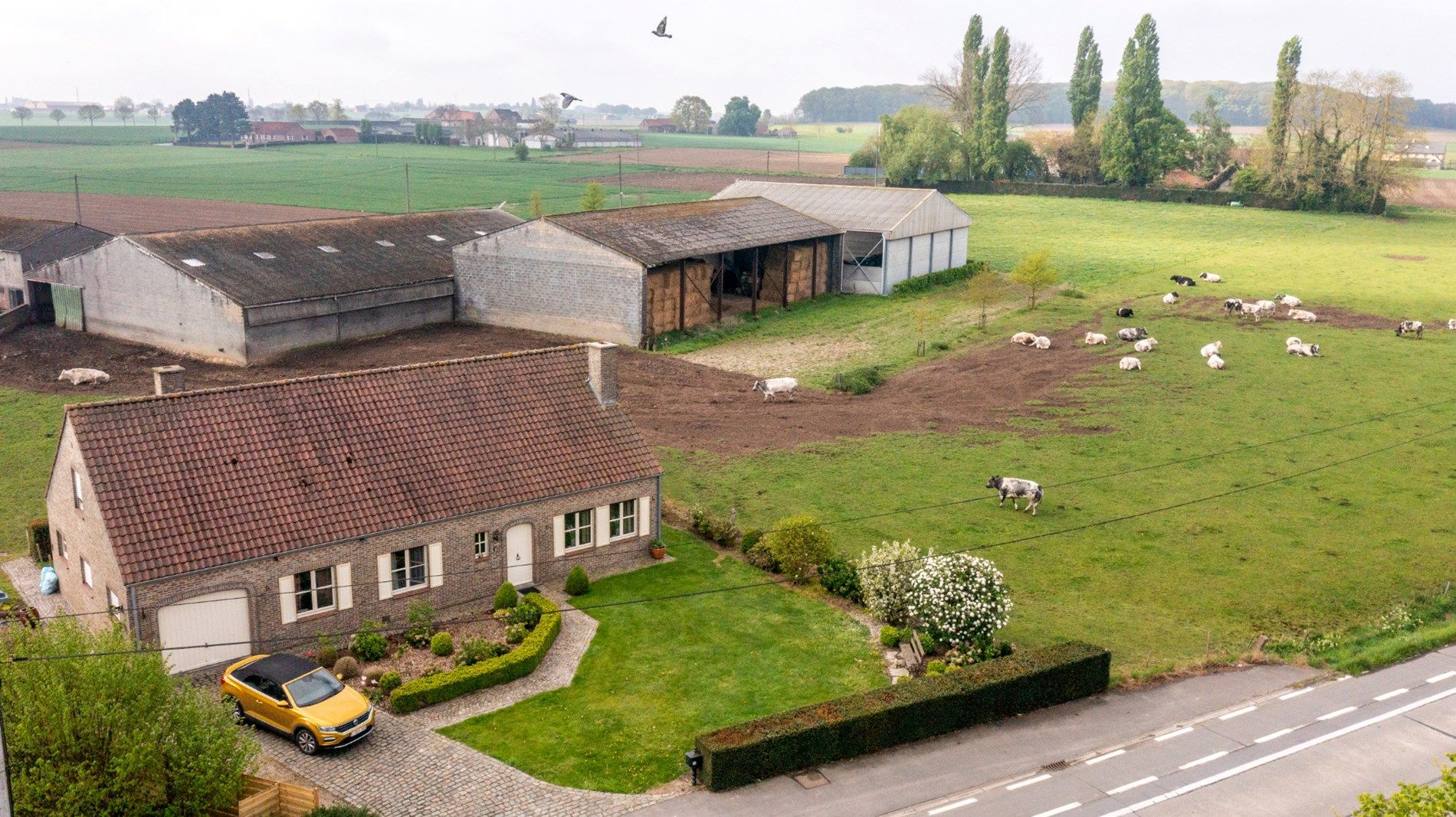 Vrijstaande villa op perceel van 1336 m2 foto 2