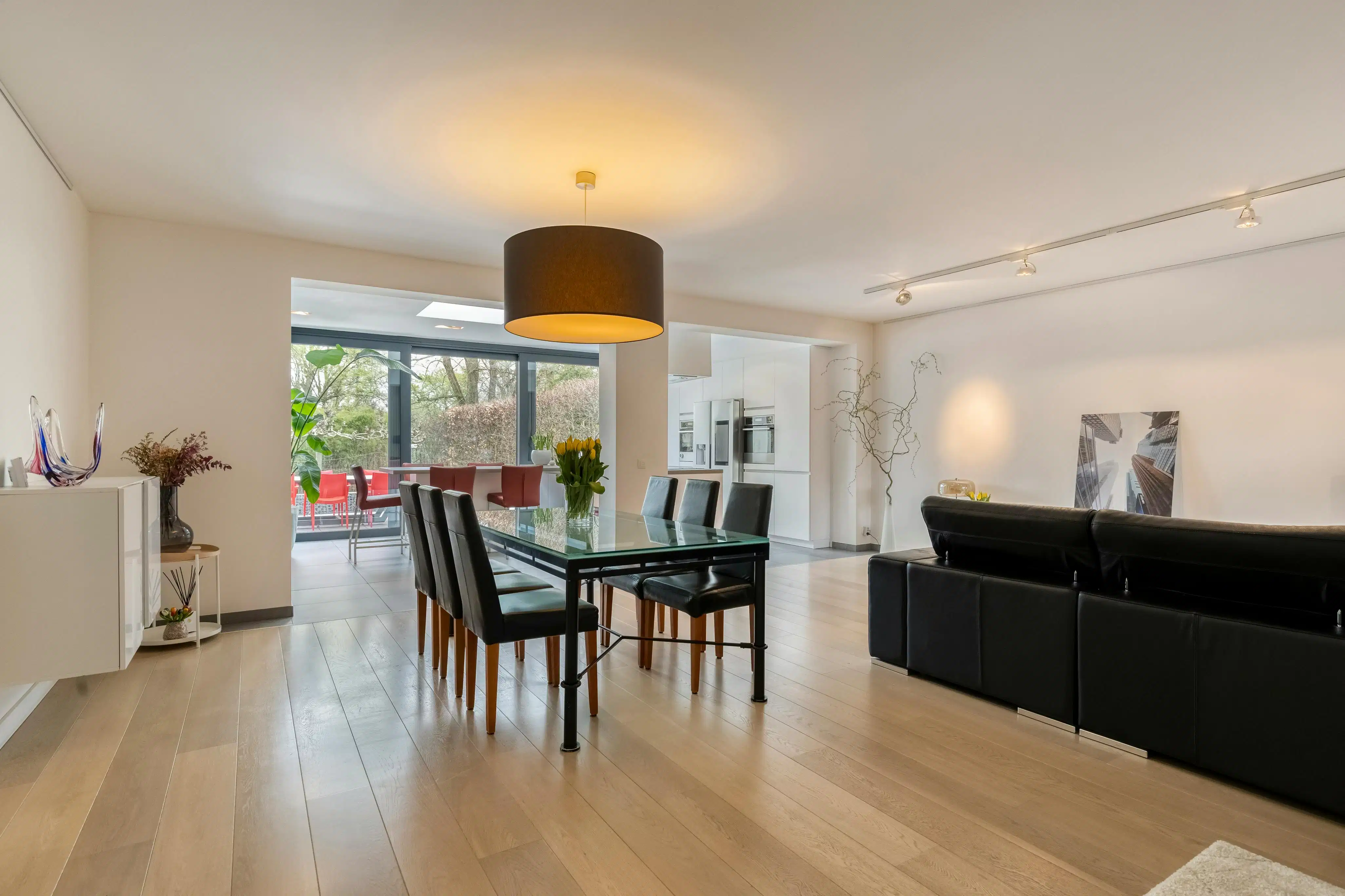 Uitzonderlijk ruime kangoeroewoning te koop in Wilrijk foto 4