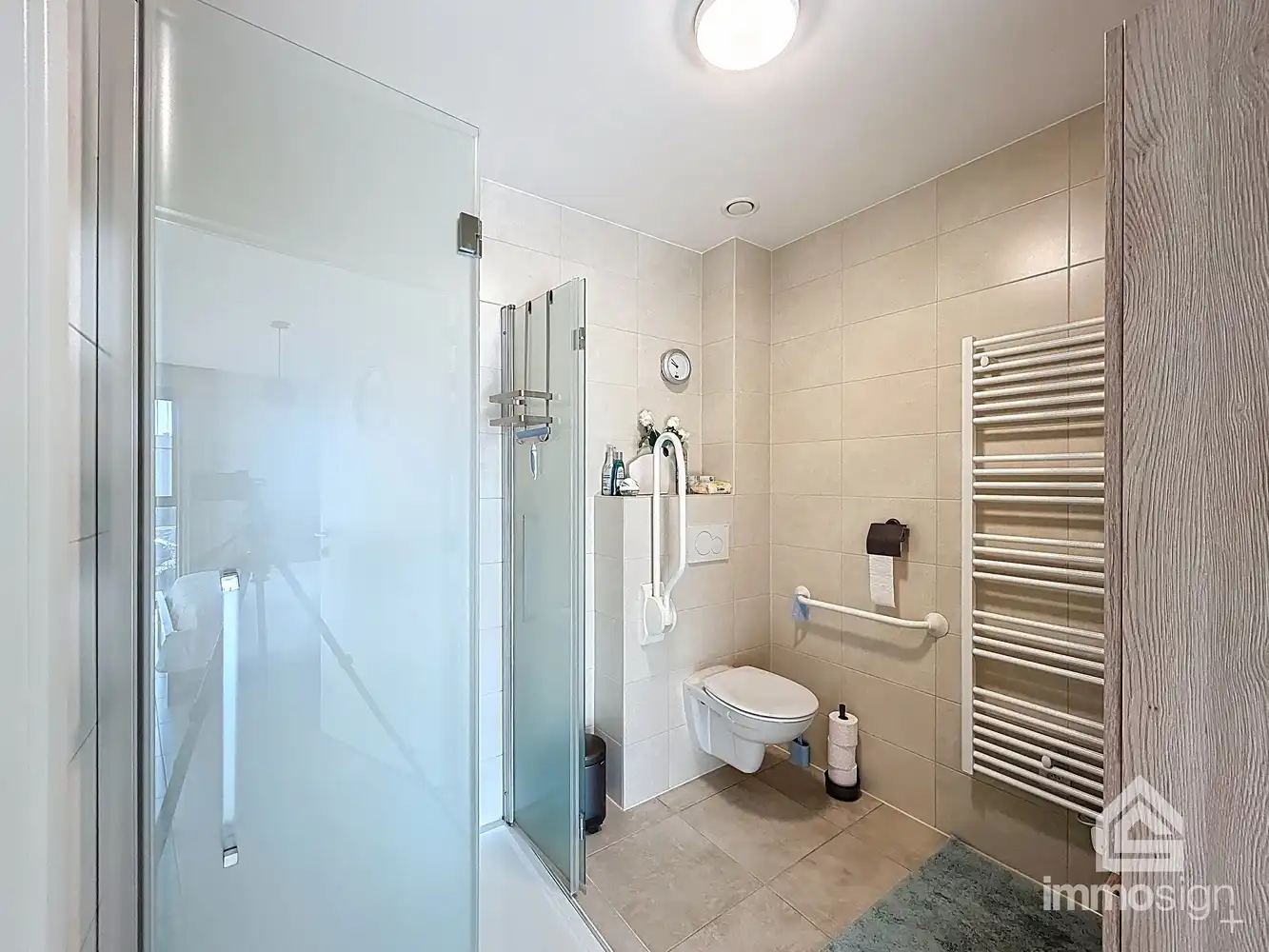 Assistentiewoning met 2 slaapkamers, terras, autostaanplaats en berging in hartje Bocholt! foto 11