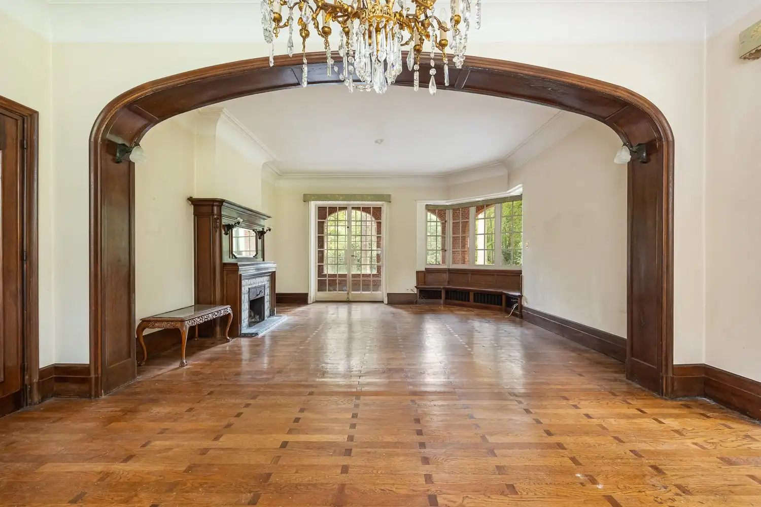 Karaktervolle te renoveren rietgedekte villa op een uitzonderlijk parkdomein van 9127 m² in Vriesdonk foto 10