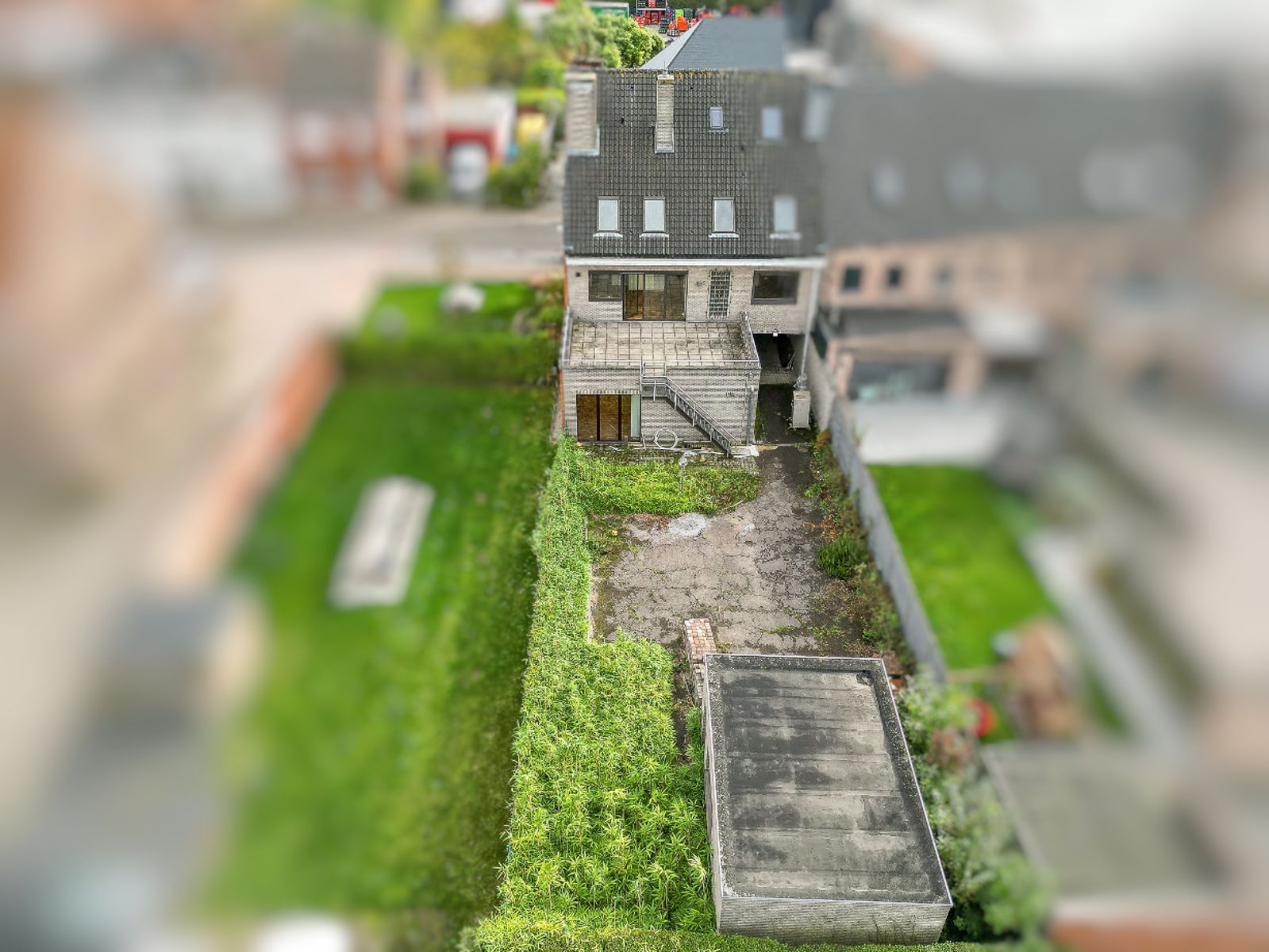 Veelzijdig, zeer ruim pand (handel én woonst) met tal van mogelijkheden in centrum Malderen! foto 4