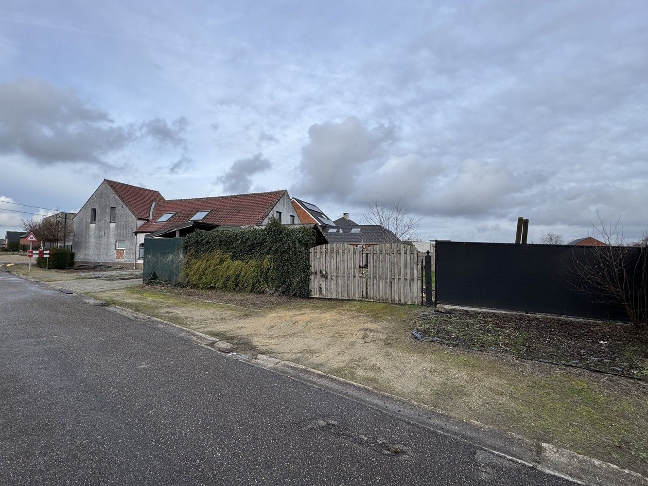 Te renoveren woning op een mooi perceel van 9a78ca foto 2