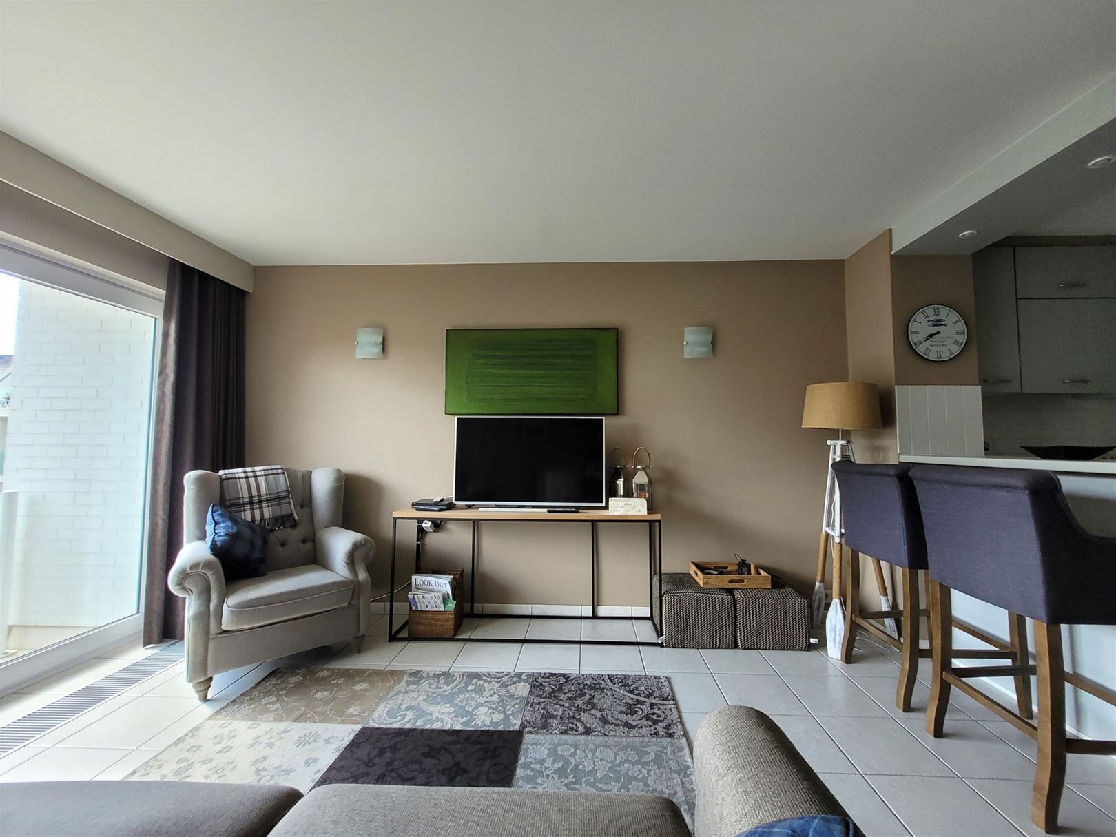 Lichtrijk appartement met garage box foto 3