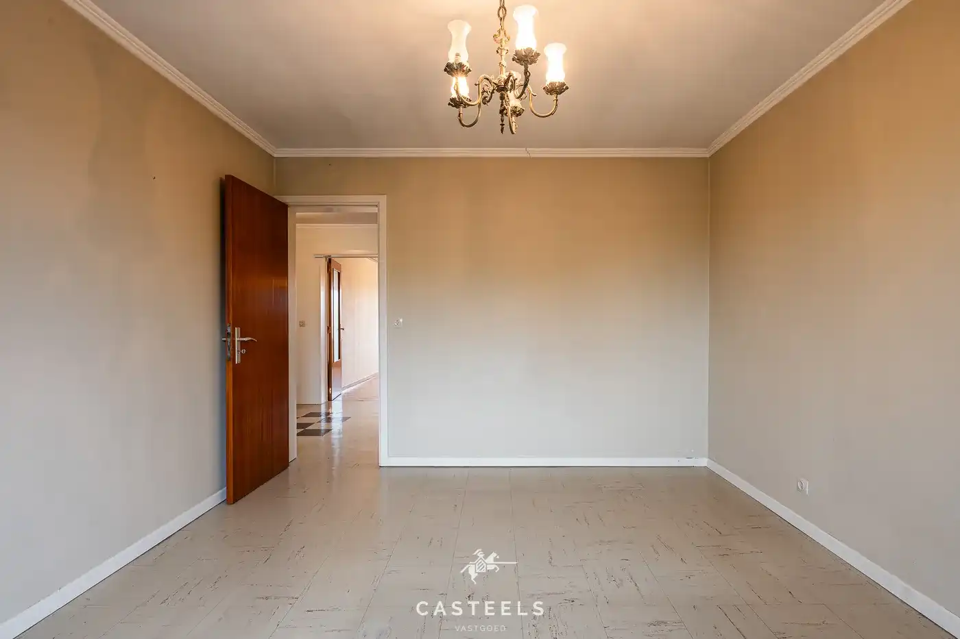 Ruim, te renoveren EPC B appartement met twee slpkmrs te Gent foto 15