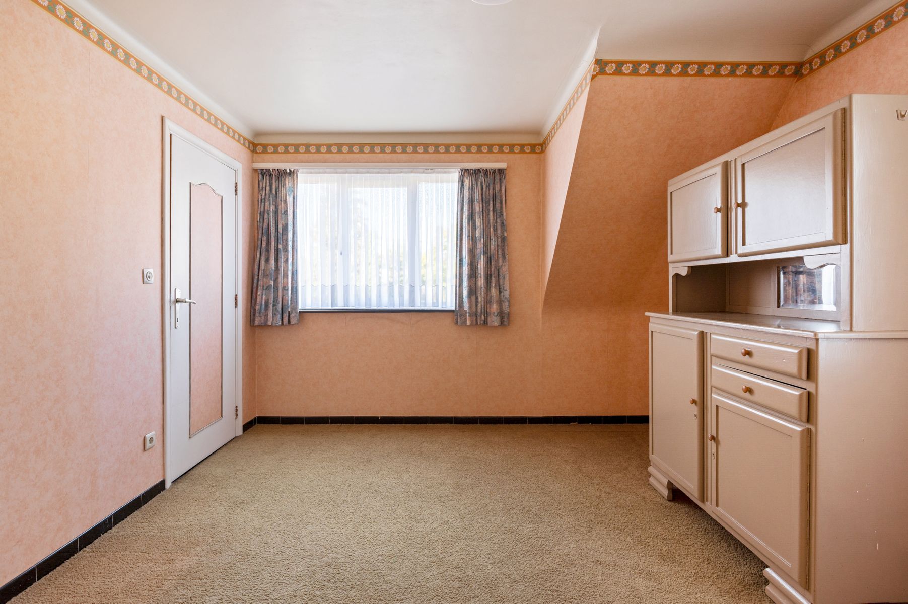 IN OPTIE. Ruime woning met 4slk's op 542 m² foto 20