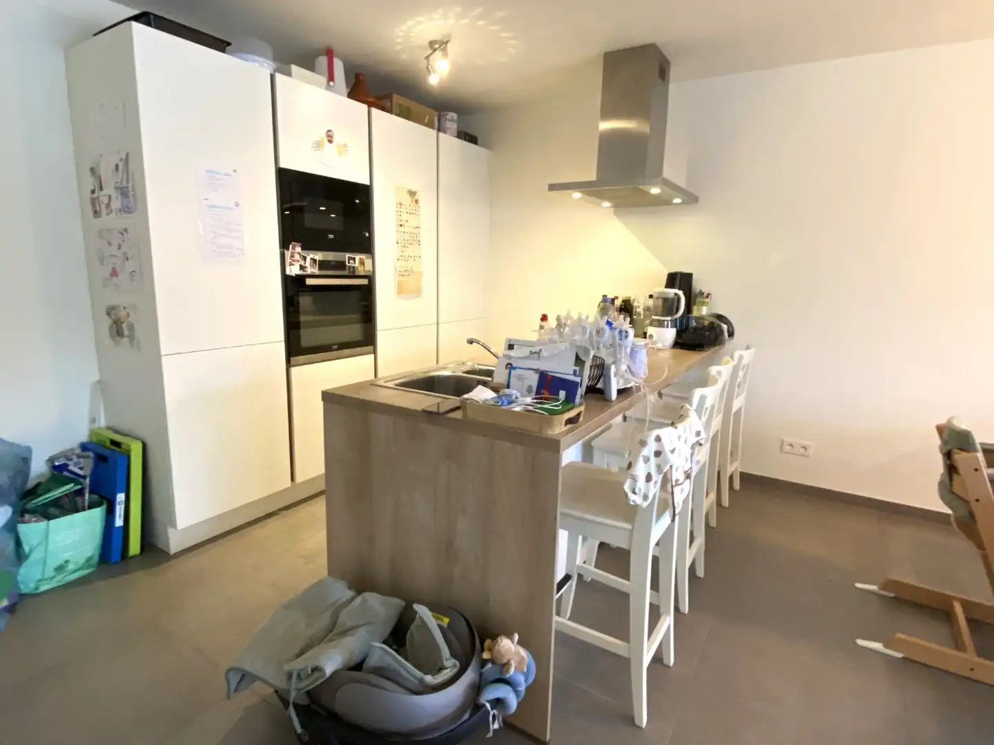 Recent, energiezuinig appartement met twee slaapkamers te huur nabij het centrum van Evergem foto 6