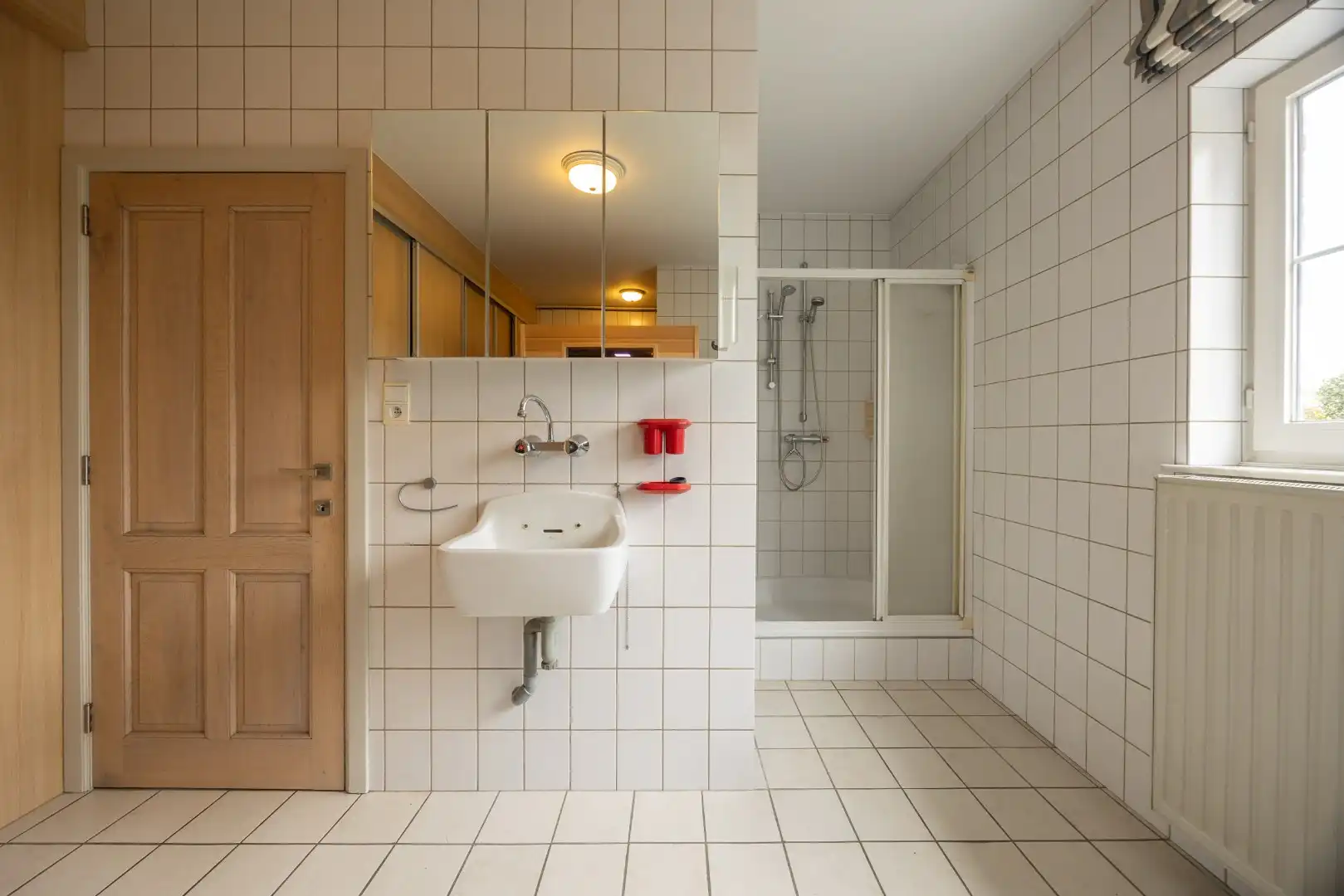 Prachtige ruime villa met naastliggende bouwgrond! foto 28