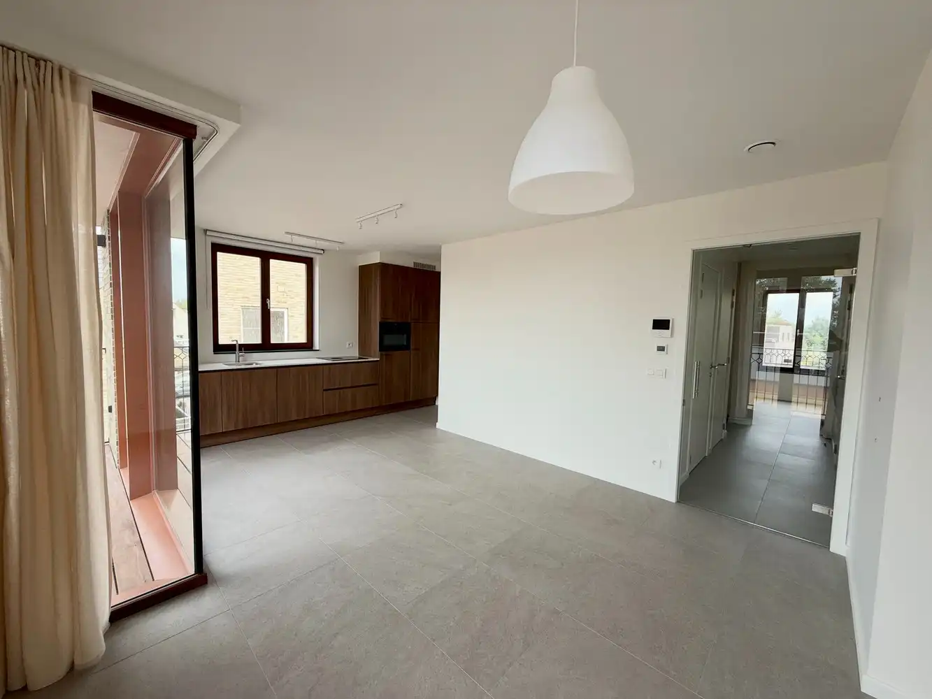 Nieuwbouwappartement met 2 slaapkamers en 2 autostaanplaatsen te huur in centrum Eke foto 4