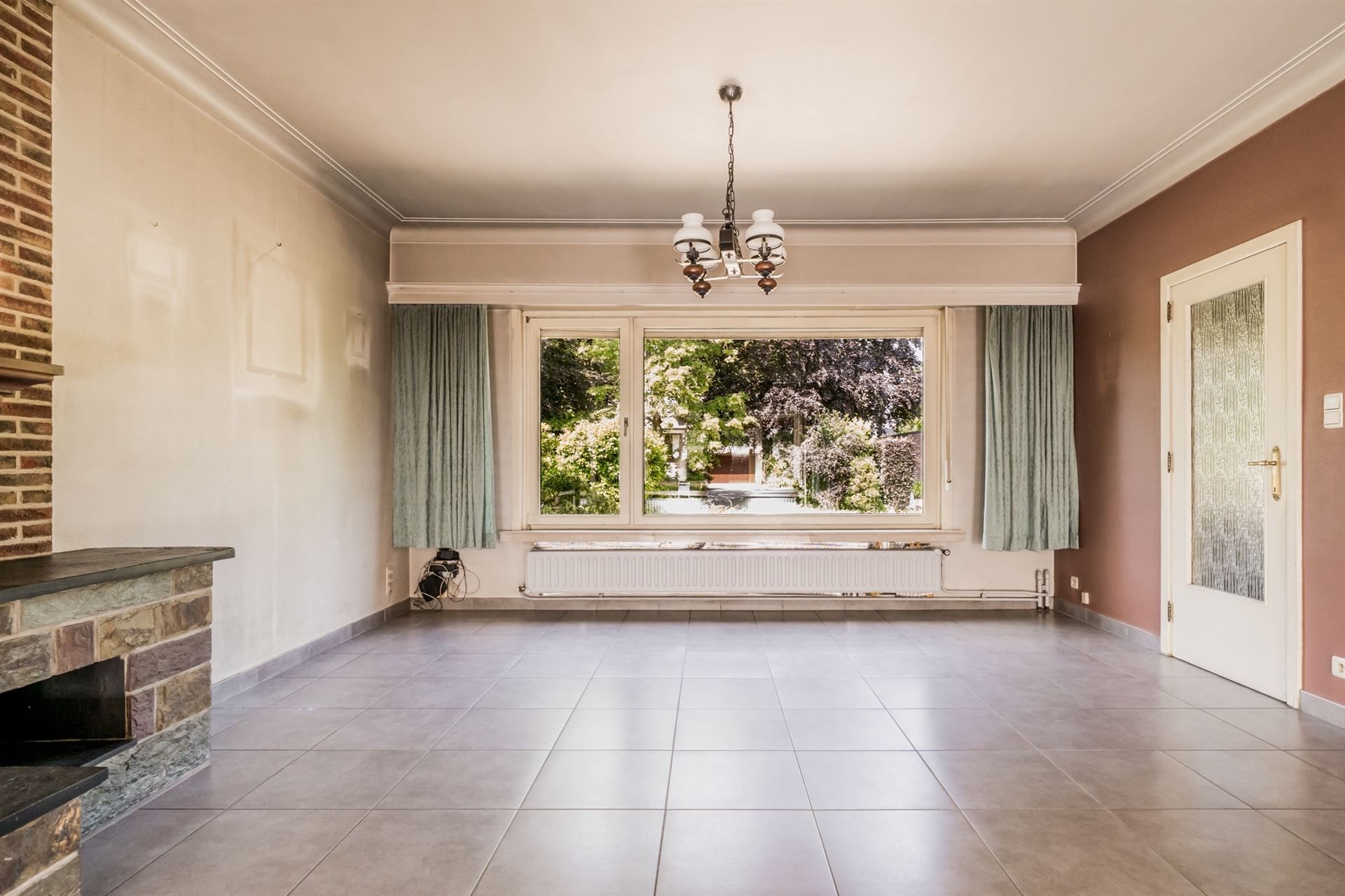 Rustig gelegen woonhuis met veel potentieel foto 3