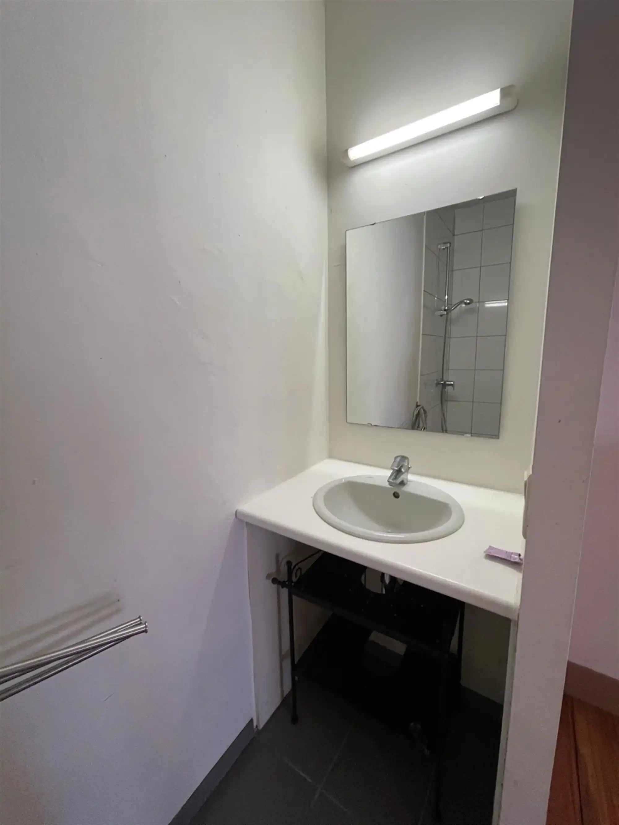 Studentenkamer met eigen douche! foto 5