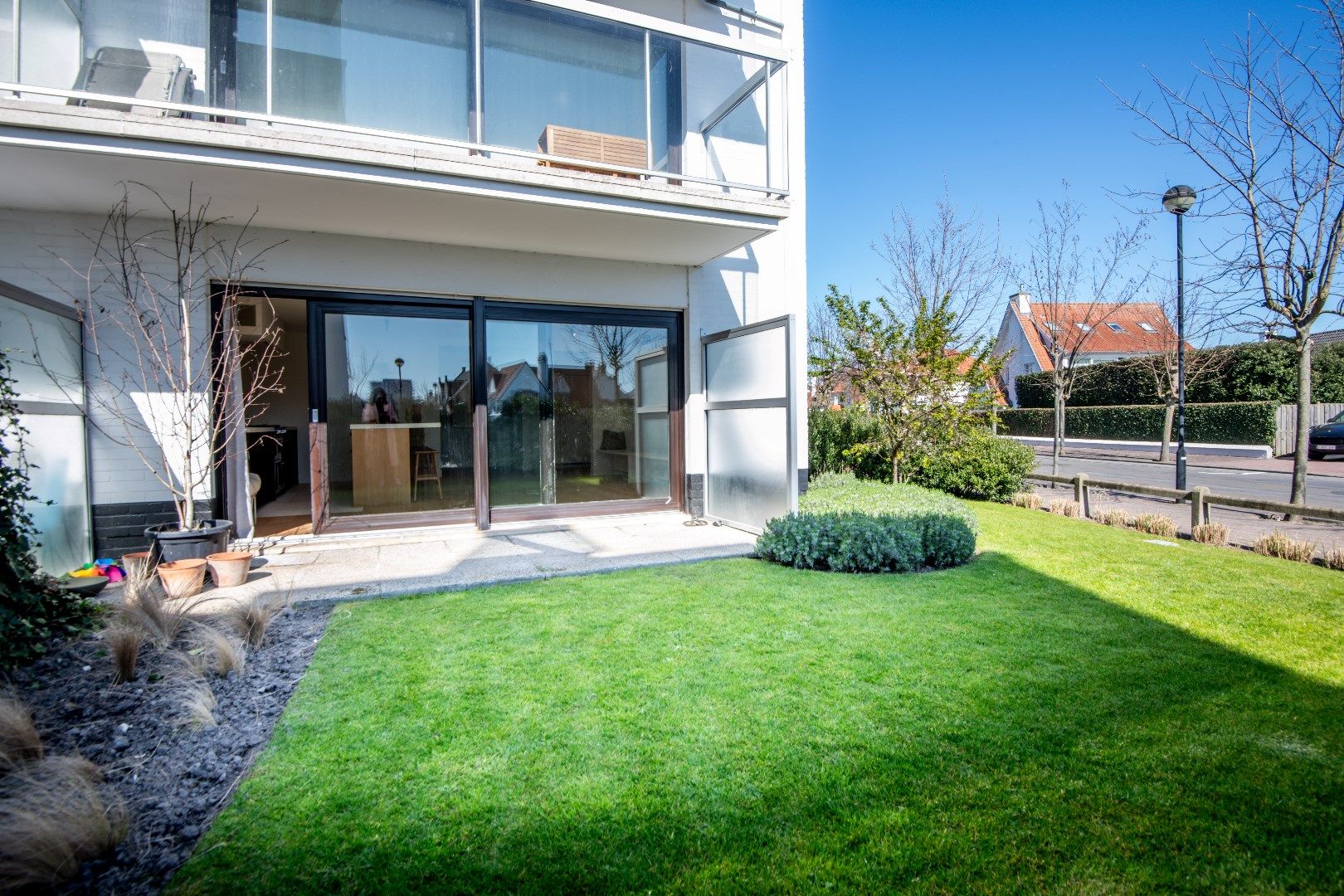 Instapklaar gelijkvloersappartement met zuid gerichte tuin gelegen nabij het Zegemeer en het CC Scharpoord. foto 18