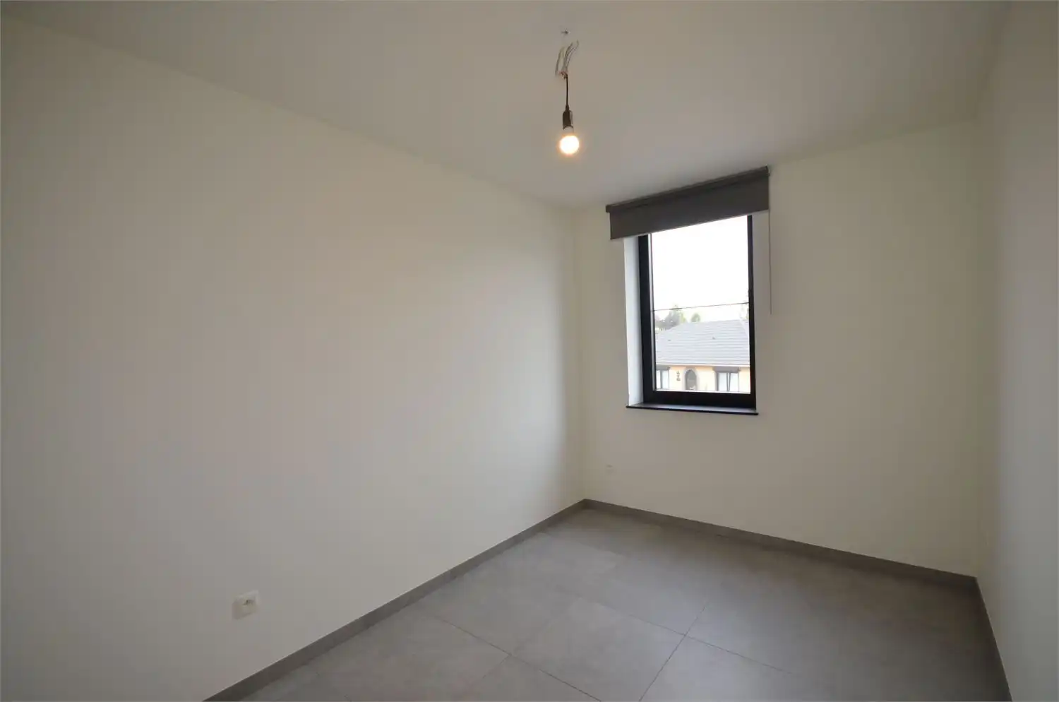 ENKEL AANMELDEN PER MAIL!! LUXUEUS AFGEWERKTE WONING IN PERFECTE STAAT! foto 12