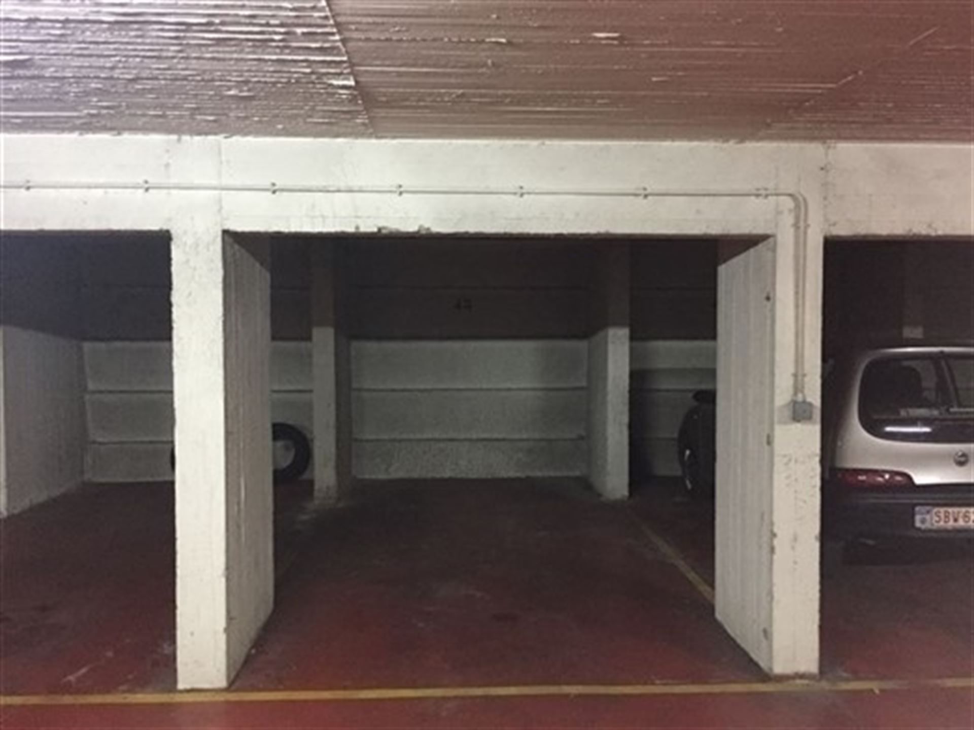 GARAGE / PARKING foto 3