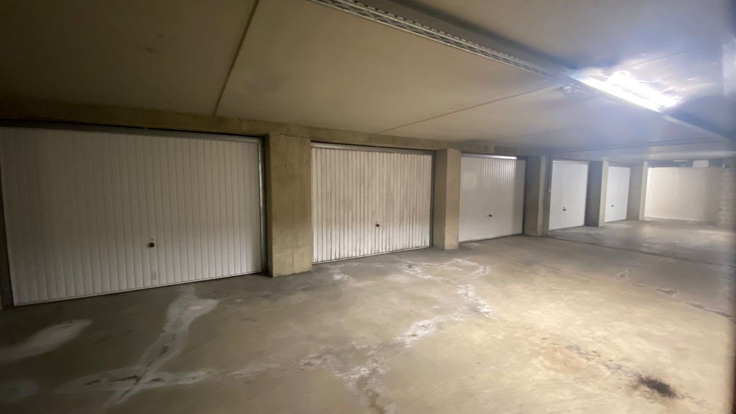 Ondergrondse garagebox te koop op het Molenweideplein in Lanaken (Residentie City Center III) foto 3