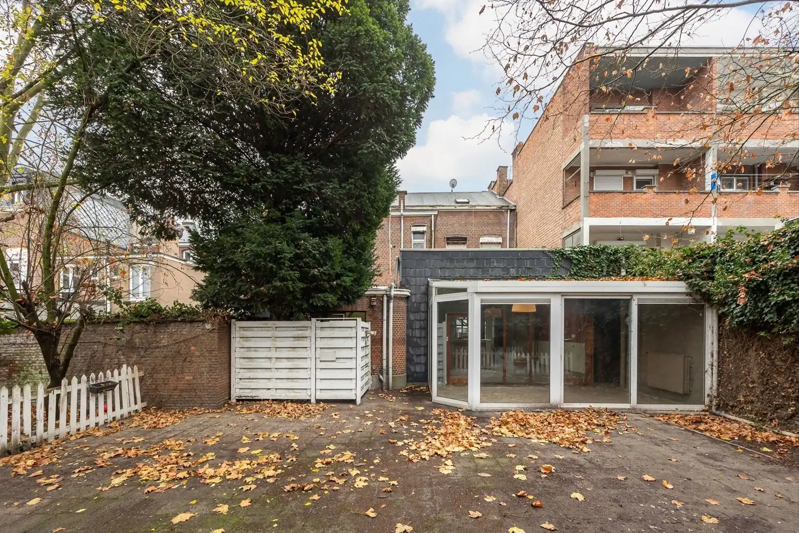 NEO-CLASSICISTISCH HERENHUIS bij parken foto 34