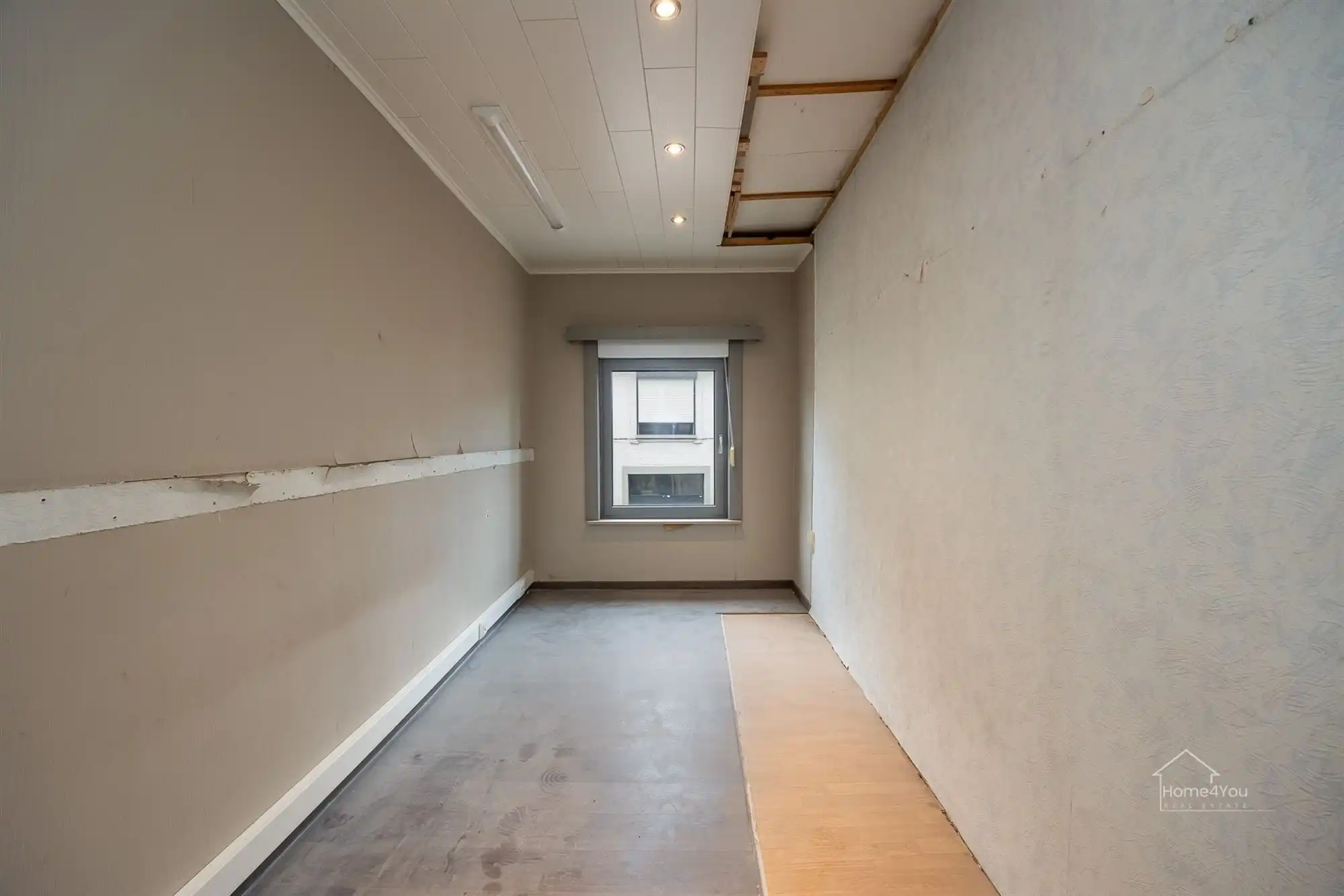 Te Renoveren Rijwoning - 2/3 slaapkamers + zolder foto 18