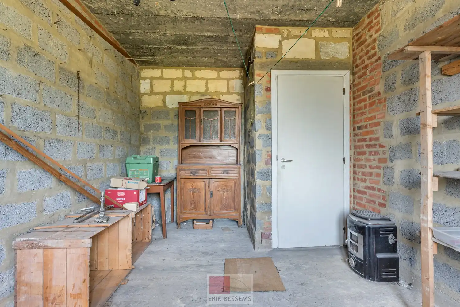 Leuke te renoveren woning met een bewoonbare oppervlakte van ca. 172 m², gelegen op een perceel van 485 m². foto 17