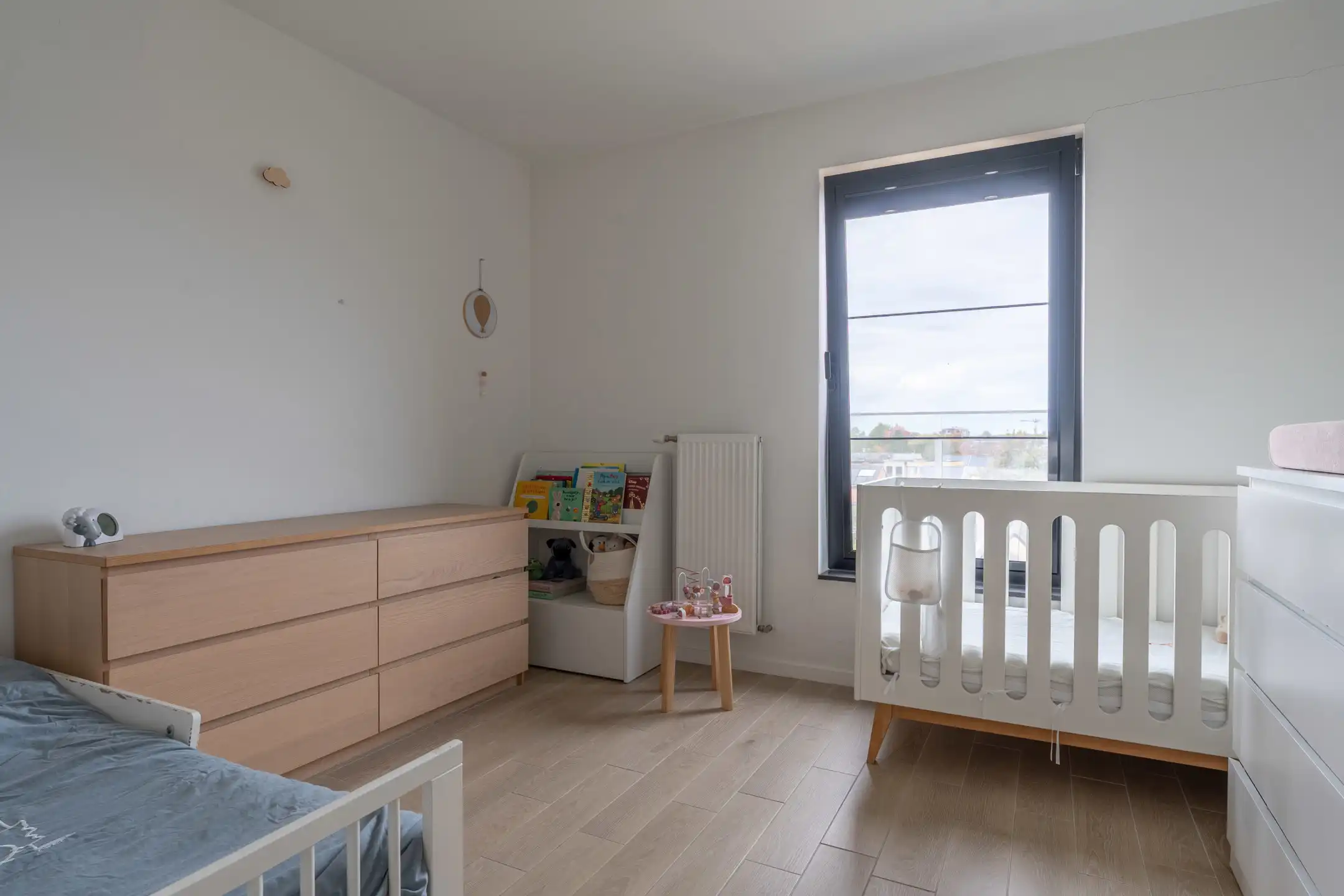 Energiezuinig penthouse met ruim terras en 2 autostaanplaatsen. foto 14