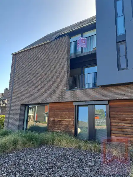 Instapklaar modern dak/duplexappartement (+-111m²) met magnifiek terras, garage en autostaanplaats foto {{pictureIndex}}